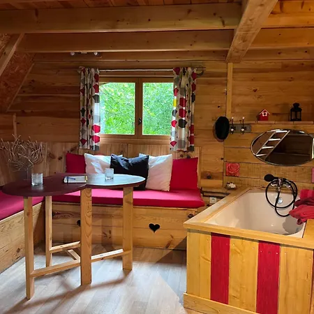 Bed and Breakfast Le Nid Dans Les Bruyères à Fère-en-Tardenois Extérieur photo